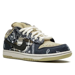 Nike x Travis Scott SB Dunk Low sneakers