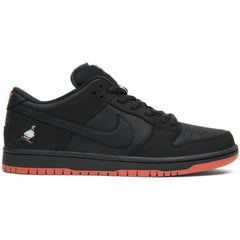 NIKE SB DUNK LOW PRO ‘BLACK PIGEON’